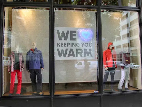retail-signs-graphics-store-front